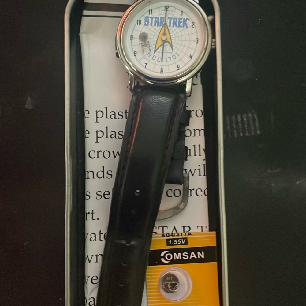 Black Leather Officially licensed Star Trek Collector’s Edition watch made 1996